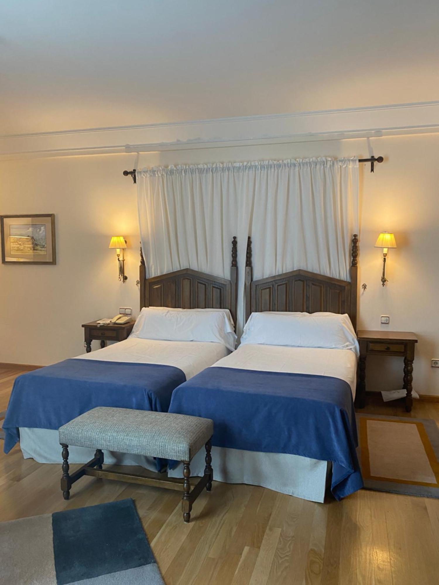 Parador De Vilalba Luaran gambar